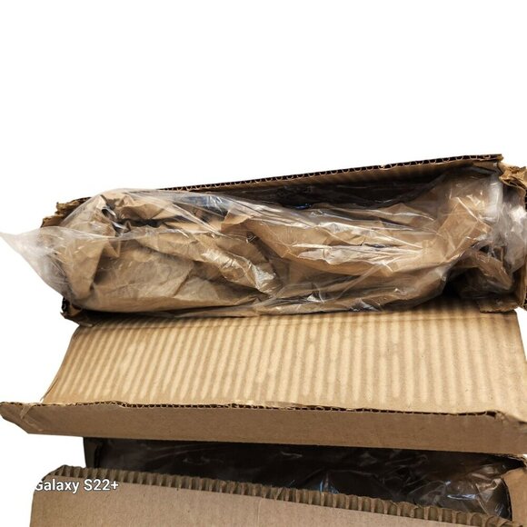 Regal Silver Silverplated Tulip Champagne Flutes Pair Vintage Still in Box - Picture 11 of 12